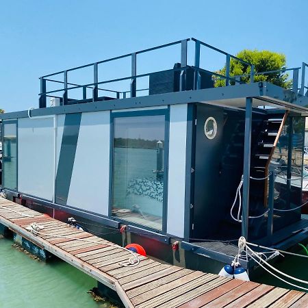Отель Houseboat Cadiz El Puerto - Casa Flotante Эль-Пуэрто-де-Санта-Мария Экстерьер фото
