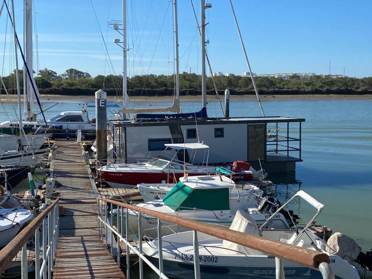 Отель Houseboat Cadiz El Puerto - Casa Flotante Эль-Пуэрто-де-Санта-Мария Экстерьер фото