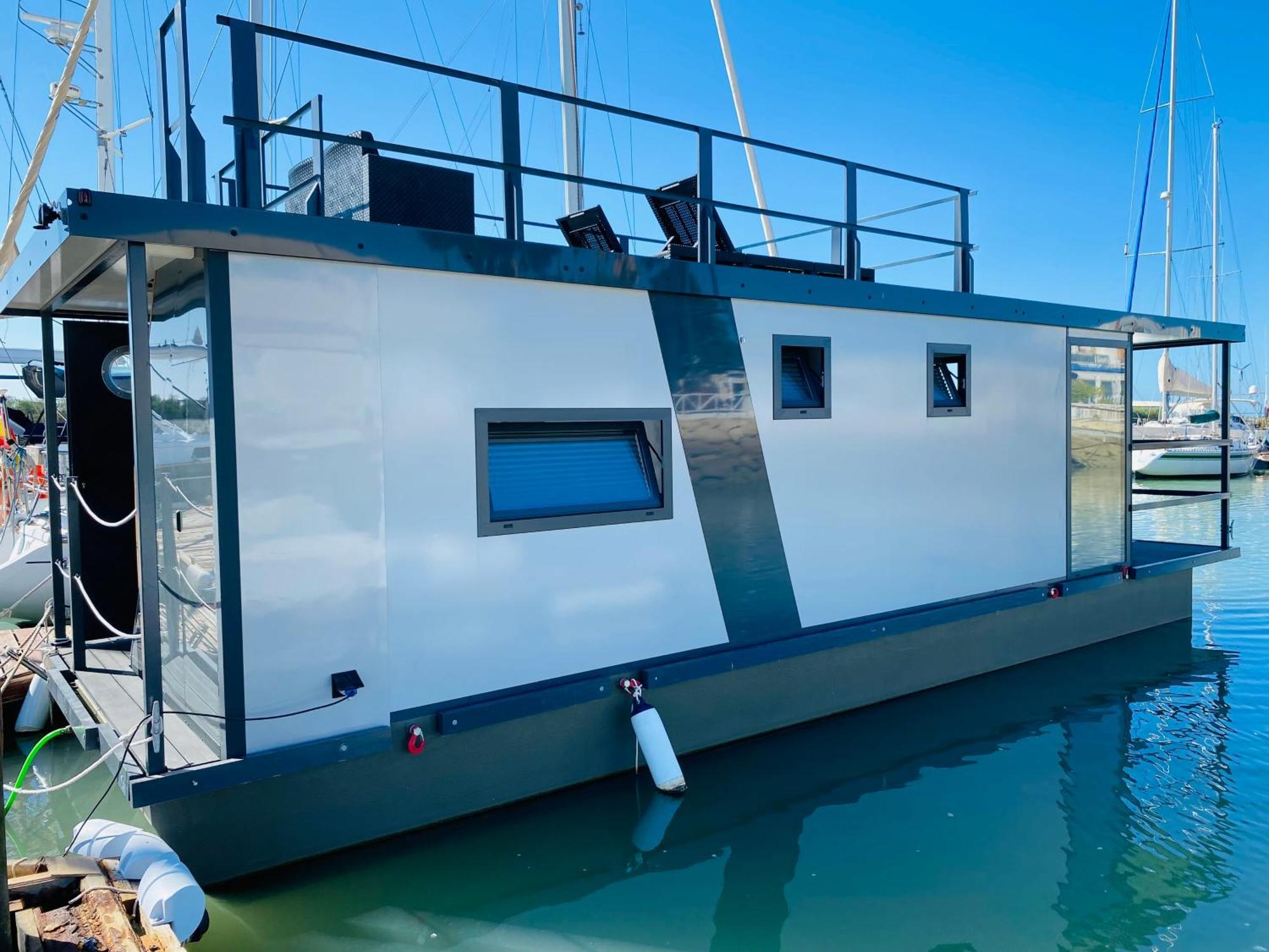 Отель Houseboat Cadiz El Puerto - Casa Flotante Эль-Пуэрто-де-Санта-Мария Экстерьер фото